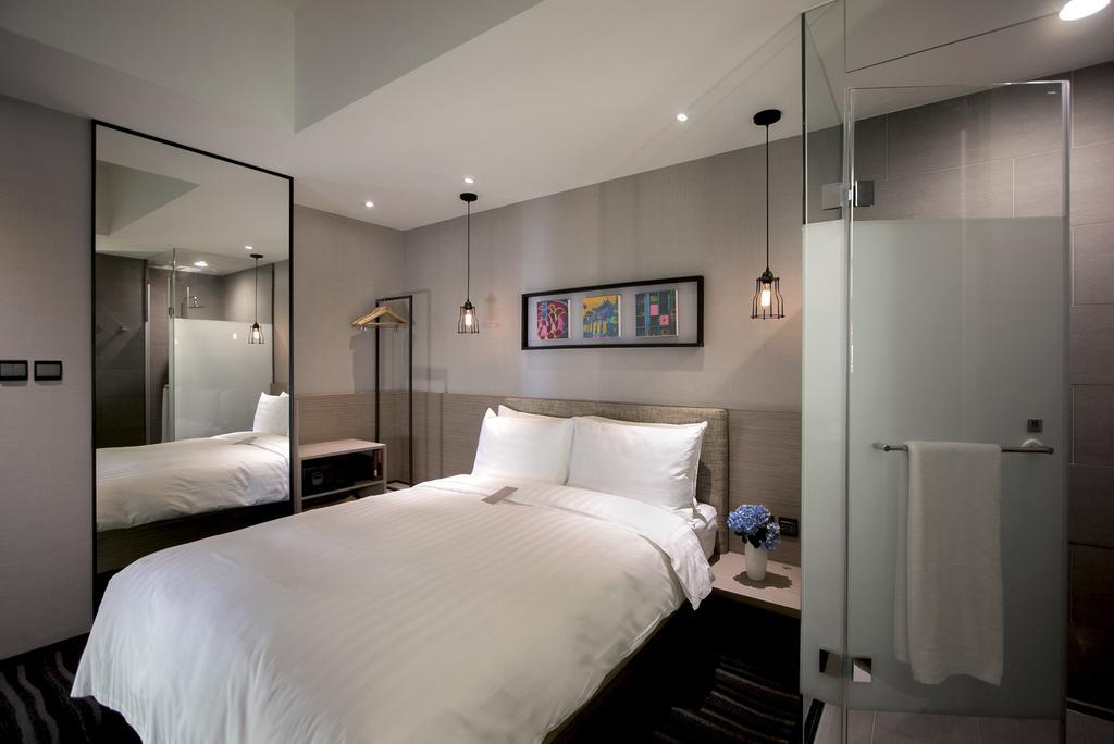 Changyu Hotel Tainan Extérieur photo