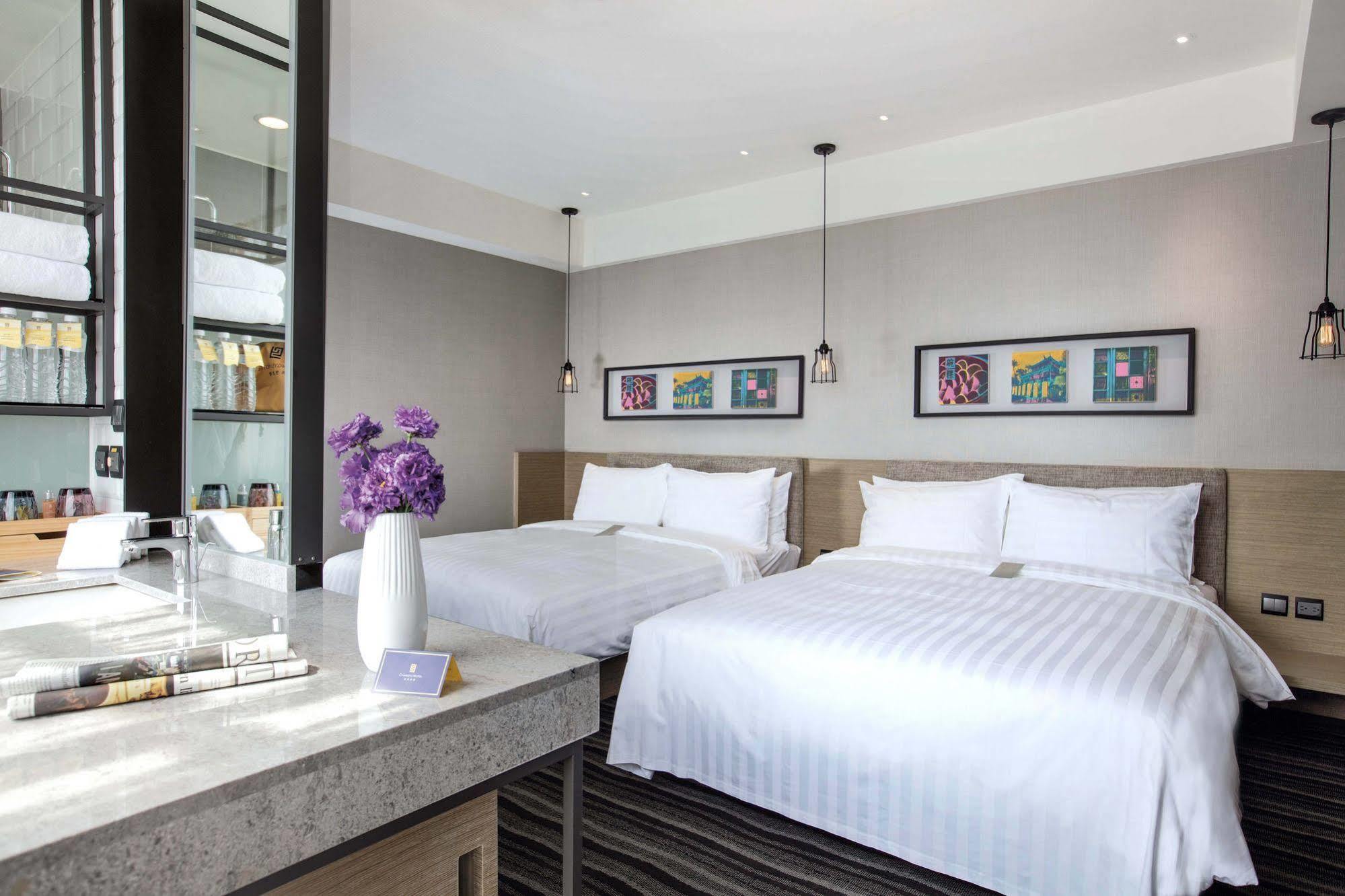 Changyu Hotel Tainan Extérieur photo