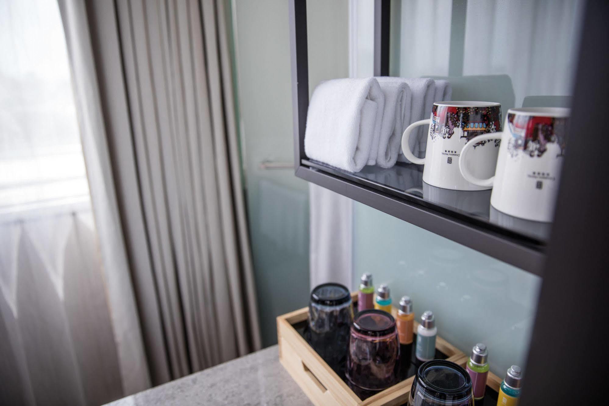 Changyu Hotel Tainan Extérieur photo